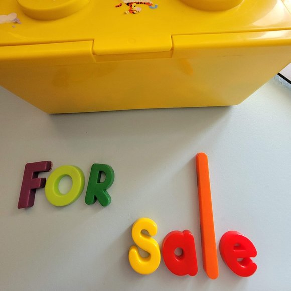 Magnetic letters and numbers - Picture 1 of 2